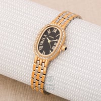 ساعة نسائية فاخرة تصميم بيضاوي