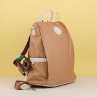 حقيبة ظهر جلدية عملية