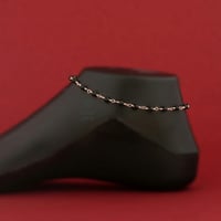 خلخال زركون باللون الأسود