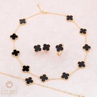 طقم ناعم ذهبي