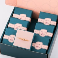 بوكس توزيعات اساور 6 قطع