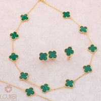 طقم ناعم ذهبي