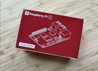 لوحة Raspberry Pi 5 مع ذاكرة 4 جيجابايت RAM