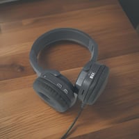 سماعة راس لاسلكية مع مكبر صوت 2 في 1 ماركة moogmax