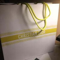 كيس كريستيان ديور اصلي (وسط) للحبه