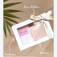 علبة (المرايا الجلديه + عطر ديور Dior اصلي)