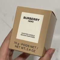 Burberry Hero Candle ٧٠ غم شمعة بربري هيرو المعطره