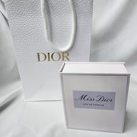 طقم مس ديور ميني عطر 5 مل و كريم يد 20 مل