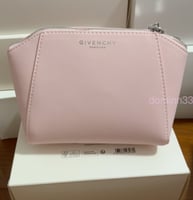 شنطة جلد جفنشي وردي اصليه مع علبتها و كيس جفنشي