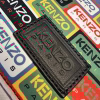 باوتش كنزو اصلية الرائعه مع دست باق