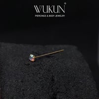 زمام بيرسينج ذهب عيار 18k بفص سبع ألوان صغير