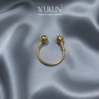 حلق بيرسينج ذهب عيار 18k بشكل حذوة الحصان