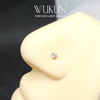 بيرسينج ذهب عيار 18k برغي باك فلات بفص أبيض وسط