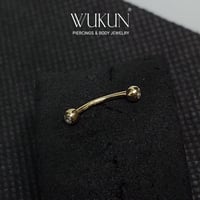 حلق بيرسينج مائل ذهب عيار 18k للحواجب أو الاذن وغي...