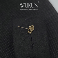 زمام بيرسينج ذهب عيار 18k شكل تاج بفصوص