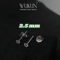 مجموعة أقراط كلاسيك (خمسة ازواج من أقراط الفضة 925...