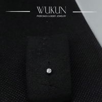 زمام بيرسينج ذهب عيار 18K بفص شفاف لامع وسط