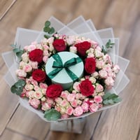 بوكيه ورد مع شوكلا أنوش