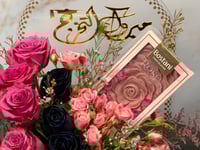 استاند شفاف تخرج مع ورد ولوح شوكلا