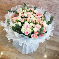 بوكيه ورد كبير بيبي روز