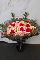 بوكيه تغليف تل مع بيبي روز