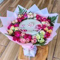 شوكلا بستاني روز دايري مع ورد طبيعي