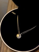 قلادتين الشمس والقمر فضه عيار 925