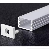 بروفايل ألمنيوم 1.5 سم ×9م سم بشفة – لون سيلفر، طو...