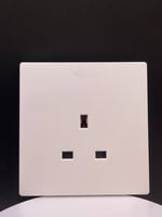 فيش 13 امبير بيانو ابيض بدون مفتاح ولمبة Felsen ضم...