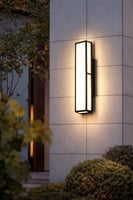 فانوس جداري خارجي بلاستيك LED أسود بإضاءة صفراء OU...