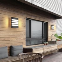 مصباح خارجي جداري مربع LED 30 واط بإضاءة صفراء وجر...