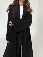 عباية كريب اسود مطرز اسود قصة كلوش