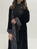 عباية مخمل أسود مع شيفون قصة كلوش
