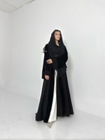 عباية كريب اسود مع مخمل قصة كلوش