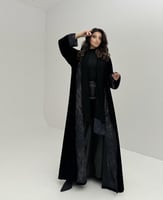 عباية مخمل أسود مع شيفون قصة كلوش