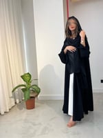 عباية كريب سيراميك أسود فاحم قصة كلوش