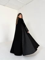 عباية كريب اسود مع تفته هندي