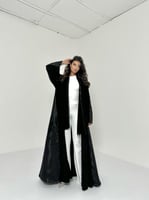 عباية كريب اسود مع تفته هندي قصة كلوش