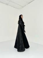 عباية كريب اسود مع تفته هندي قصة كلوش