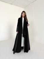 عباية كريب اسود مع تفته هندي