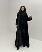عباية مخمل أسود مع شيفون قصة كلوش