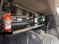 قاطع الشنطة (حاجز) - تويوتا لاندكروزر LC300