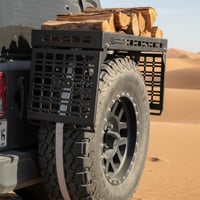 سلة الأمتعة على تاير السبير