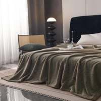 بطانية شتوية خفيفة ساده