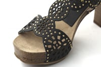 صندل جلد اسود -Penelope