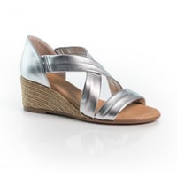 صندل بيناز مرتفع فضي كروس