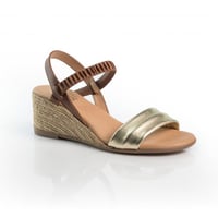 صندل بيناز مرتفع ذهبي بزينة من الأمام