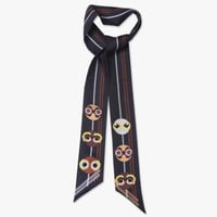 سكارف Fendi شامل الملحقات