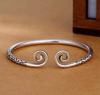 اسوارة بورد صناعي صغير