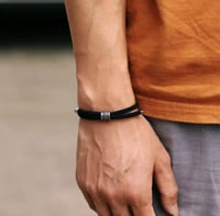 اسوارة رجالية جلد بورد مجفف